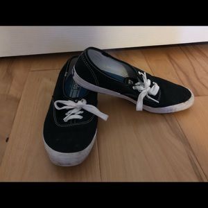 Black Keds